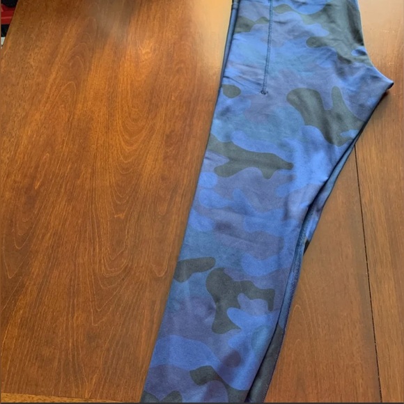 GapFit high rise recycled power 7/8 leggings - Picture 7 of 10